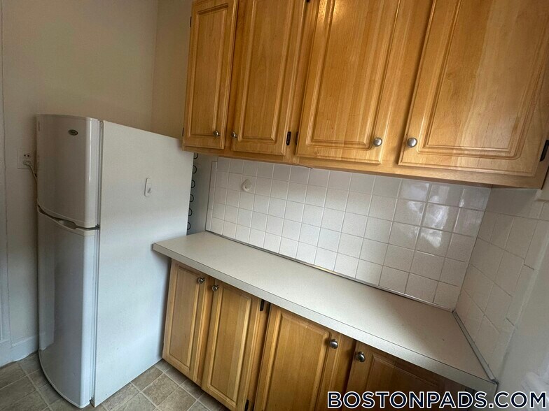 Building Photo - 1148 Commonwealth Ave