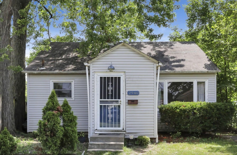 Primary Photo - 2940 Hiawatha St