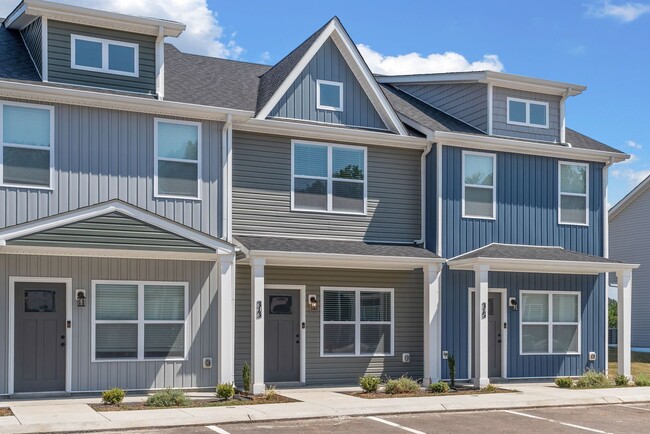 Building Photo - Pet Friendly Two Bedroom!