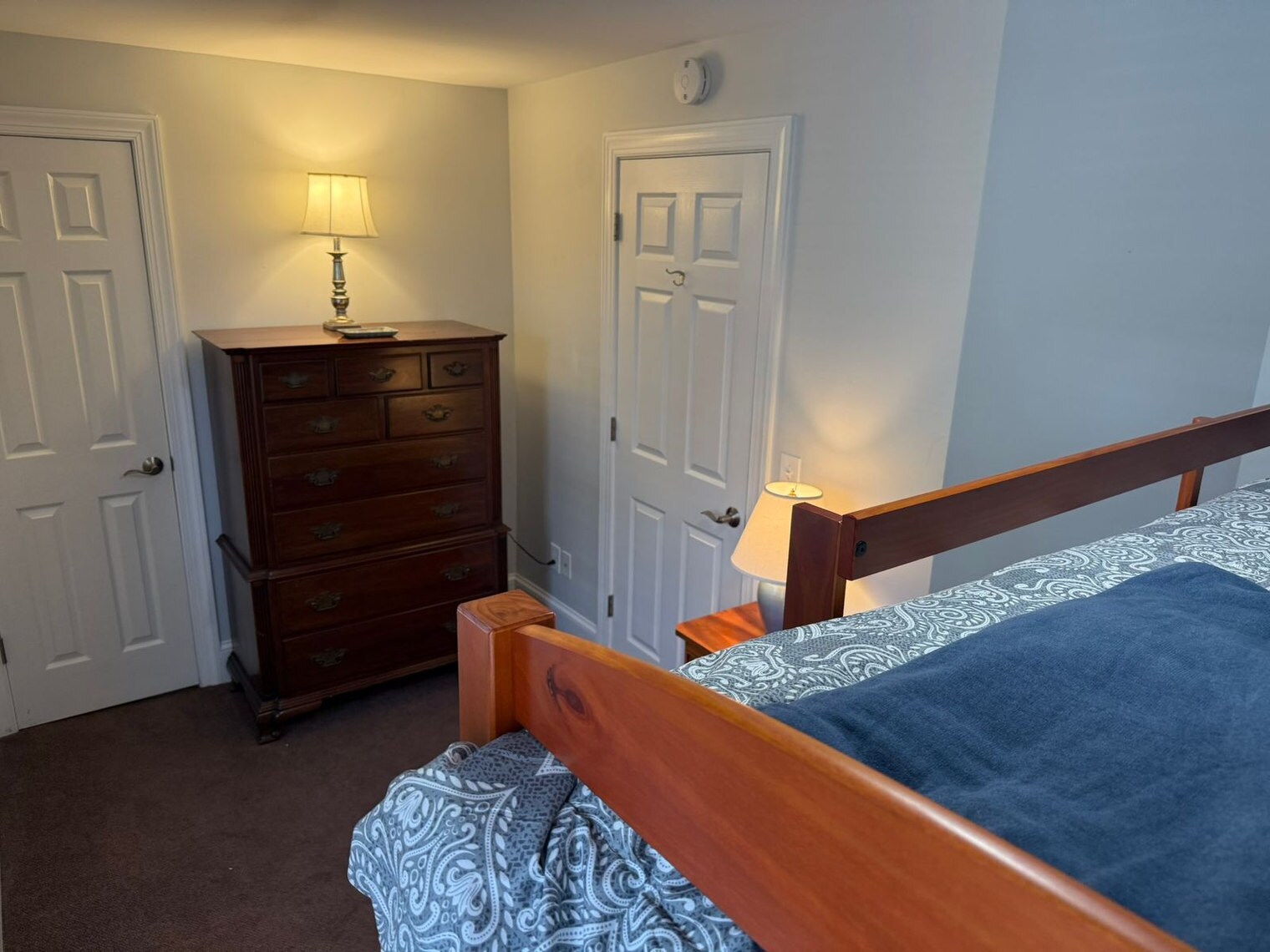 Building Photo - 39 Thomas Ave