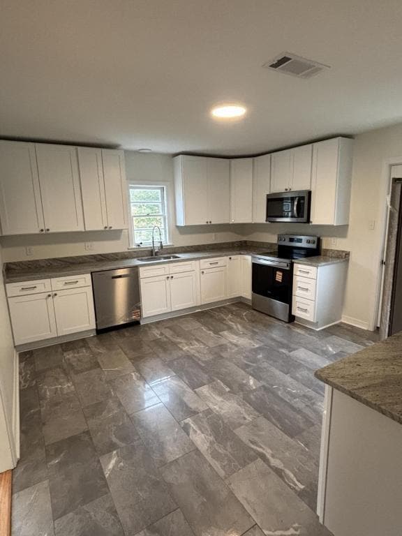 Building Photo - 106 48th St