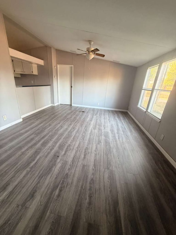 Building Photo - 16853 W Lynbrook