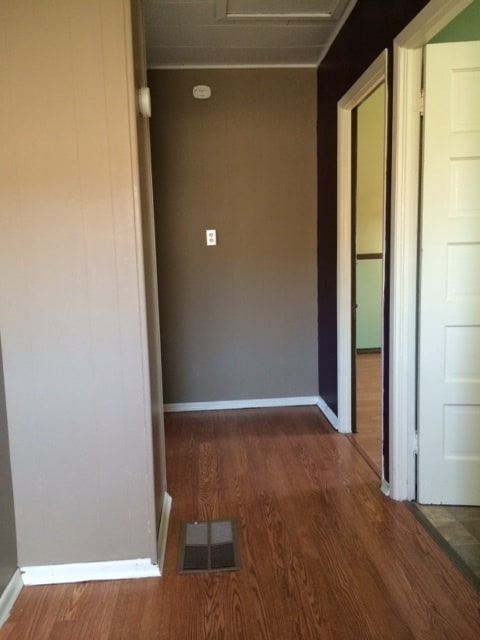 Building Photo - 3 Bedroom 2 Bathroom Home in Fantastic Location