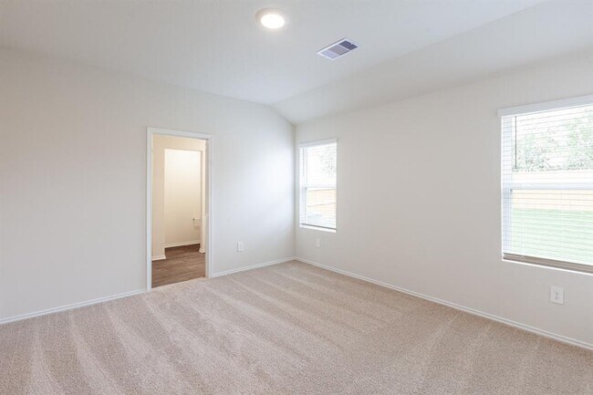 Building Photo - 128 Granary Dr