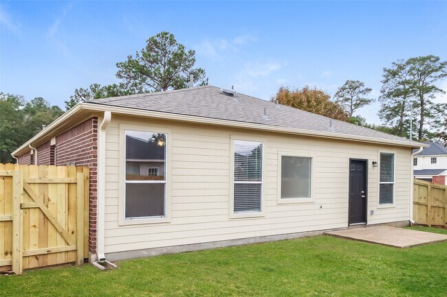 Building Photo - 22034 Willow Downs Dr