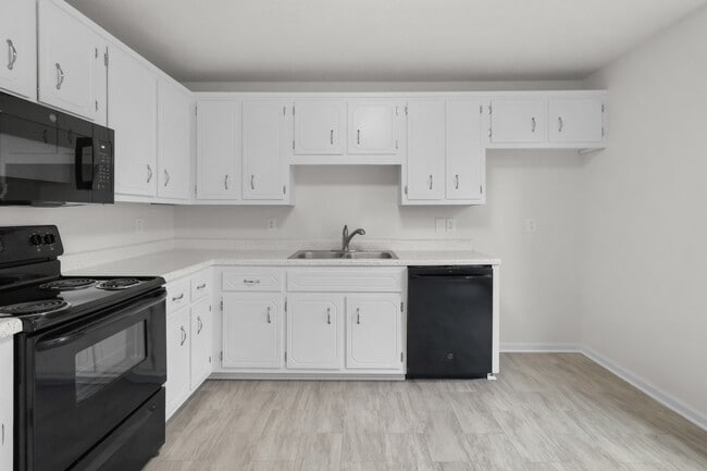 Building Photo - 512 Pointer Ln