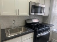 Building Photo - 125 Corbin Ave