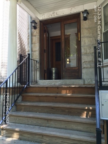 Primary Photo - 3233 N Clifton Ave