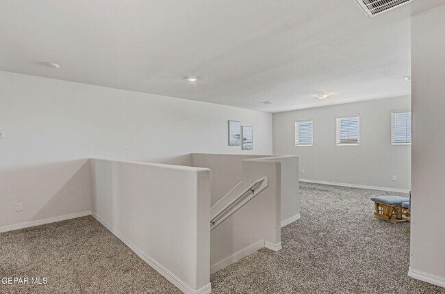 Building Photo - 7509 Enchanted Pk Dr