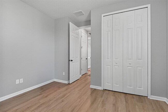 Building Photo - 26 Winged Elm Ct