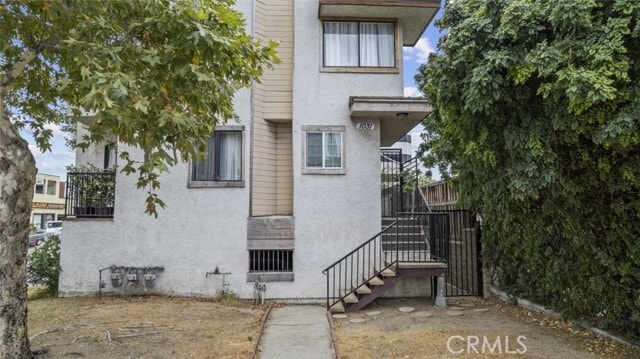 Primary Photo - 1031 Mariposa St