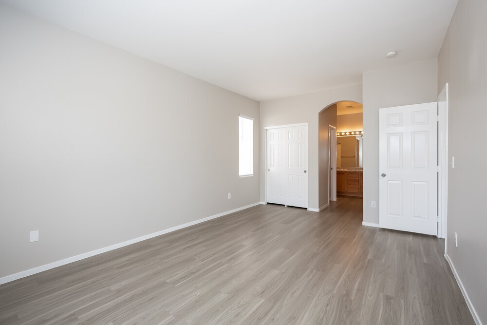 Building Photo - 1015 Cove Palisades Dr
