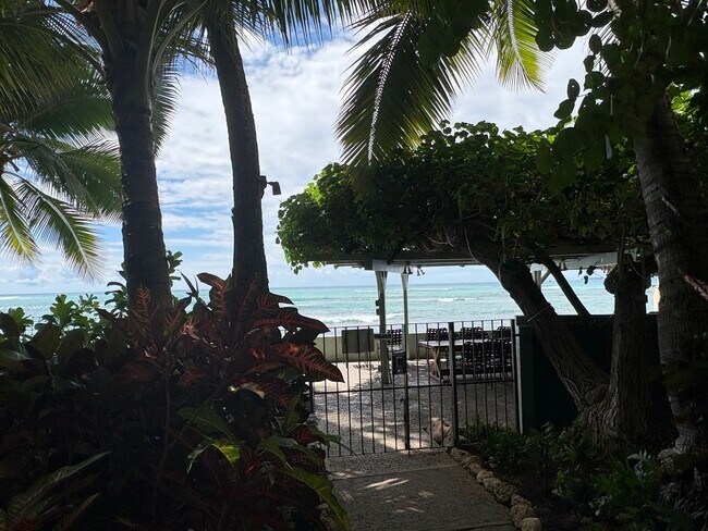Building Photo - Tropic Seas #708- Elegant Gold Coast livin...