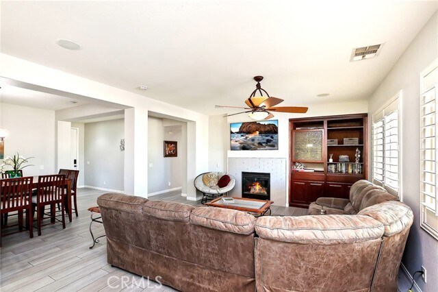 Building Photo - 42911 Del Lago Ct