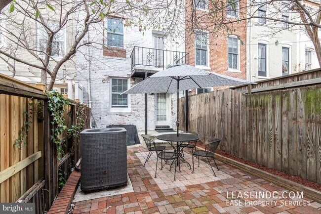 Building Photo - 2916 Olive St NW