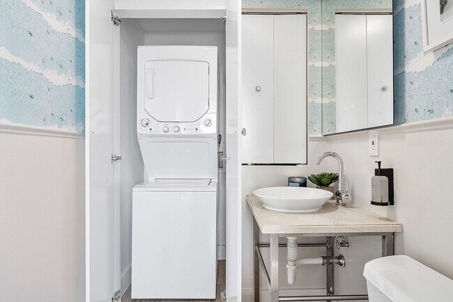 Building Photo - 2889 McFarlane Rd