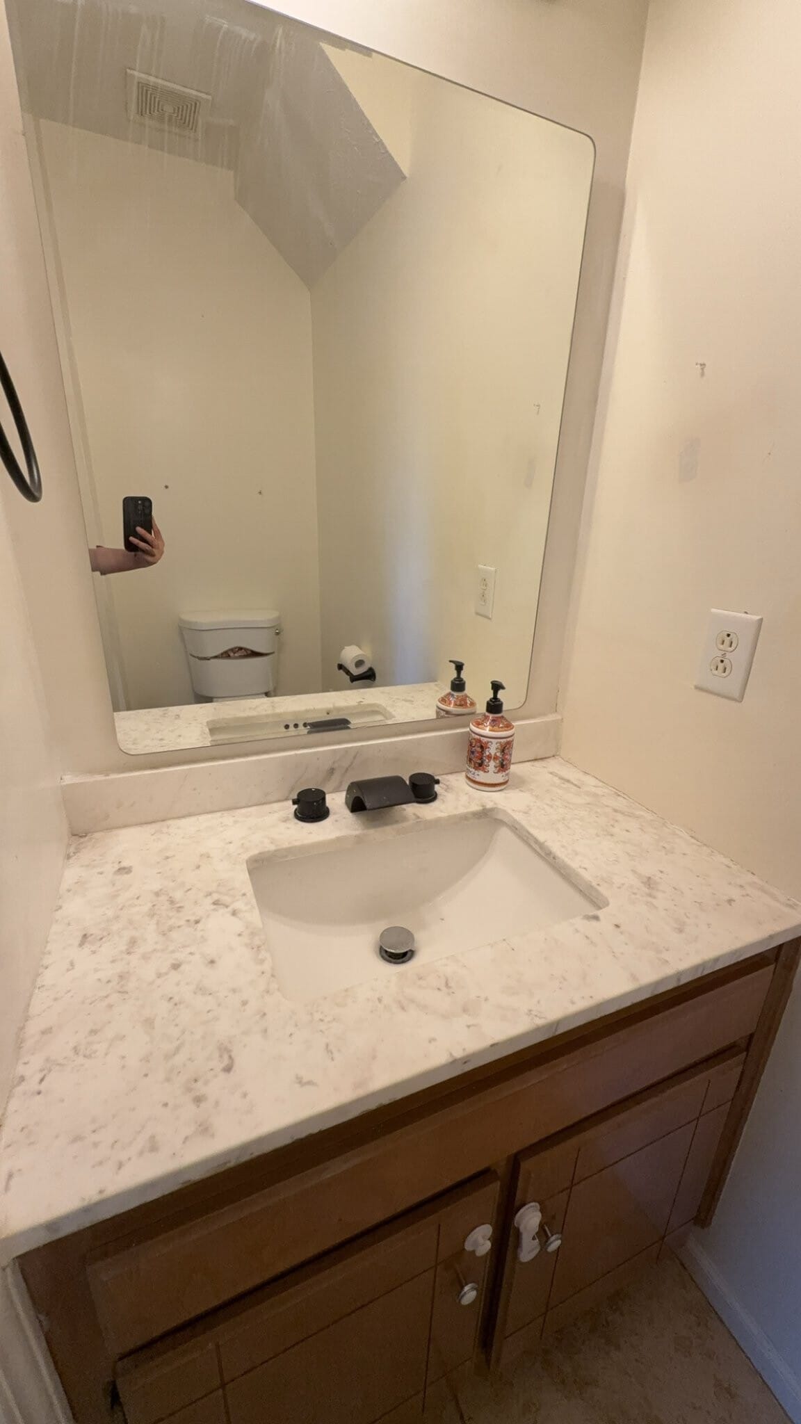 Building Photo - 6240 Rocky Top Dr