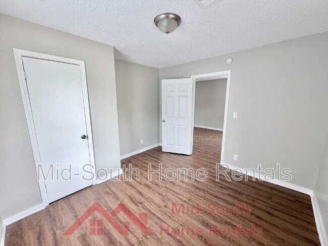 Building Photo - 1545 Patton St