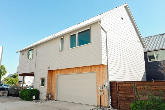 Building Photo - 1006 Barsotti Ct