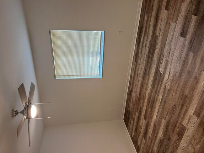 Building Photo - 6394 Emerald Dunes Dr
