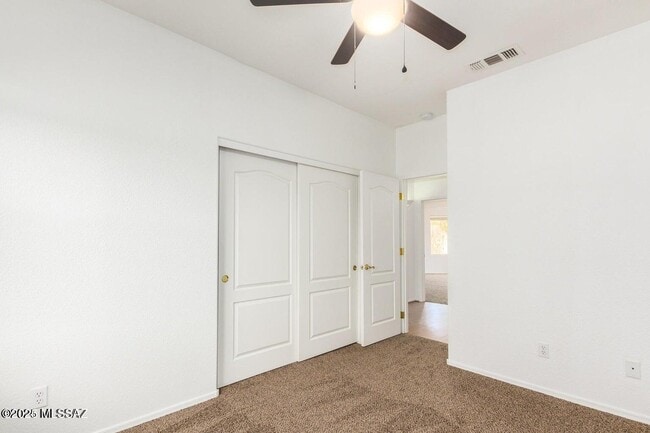 Building Photo - 9162 N Treasure Mountain Dr