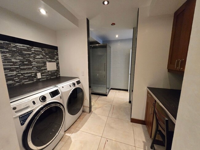 Building Photo - 1 Bedroom Haiku Getaway