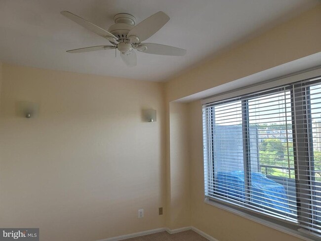 Building Photo - 5340 Holmes Run Pkwy