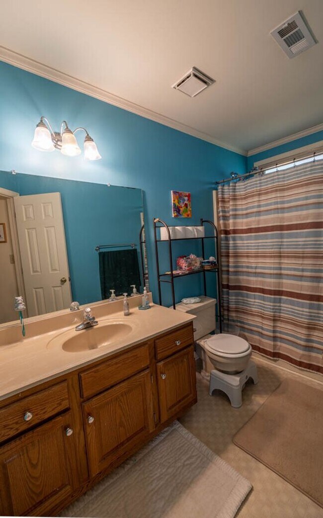 Building Photo - 917 Fox Ridge Trail