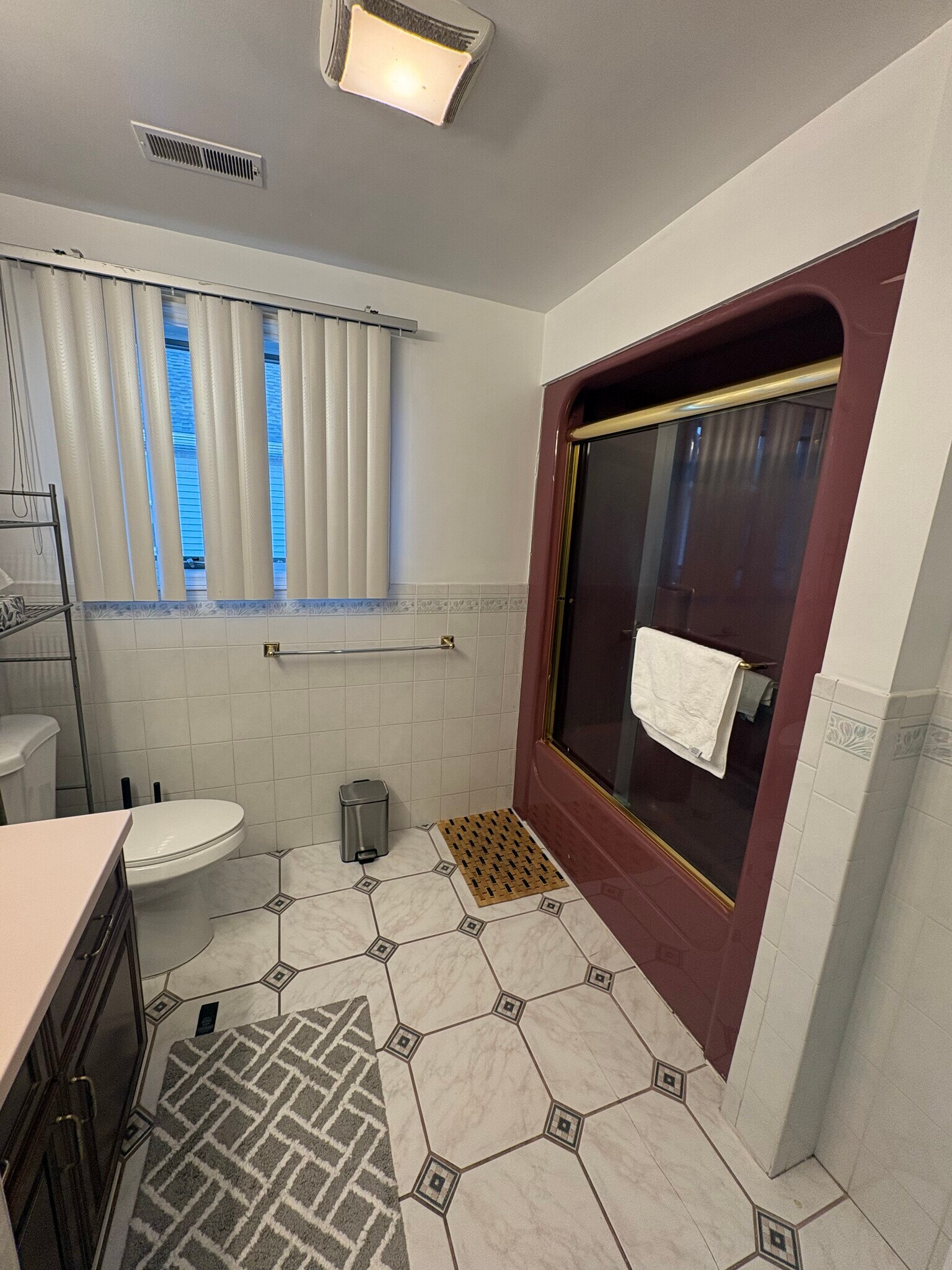 Building Photo - 309 Beacon St