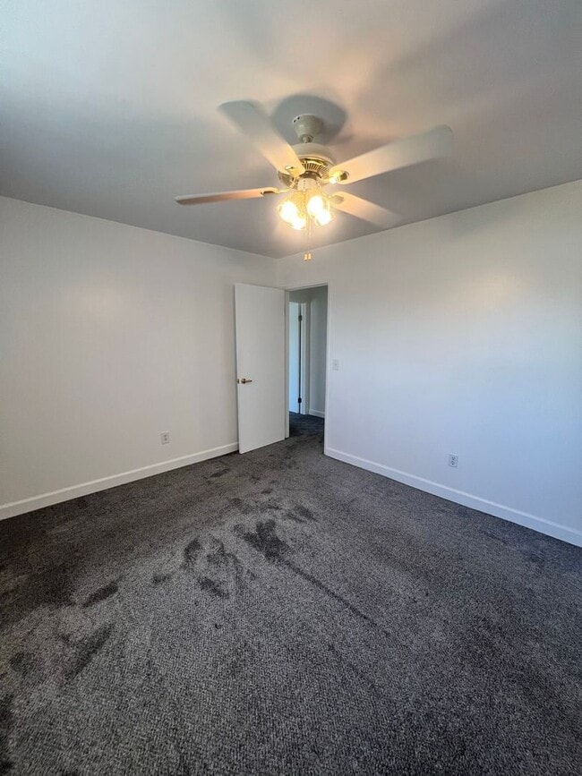 Building Photo - Spacious 2-Story House in Whittier