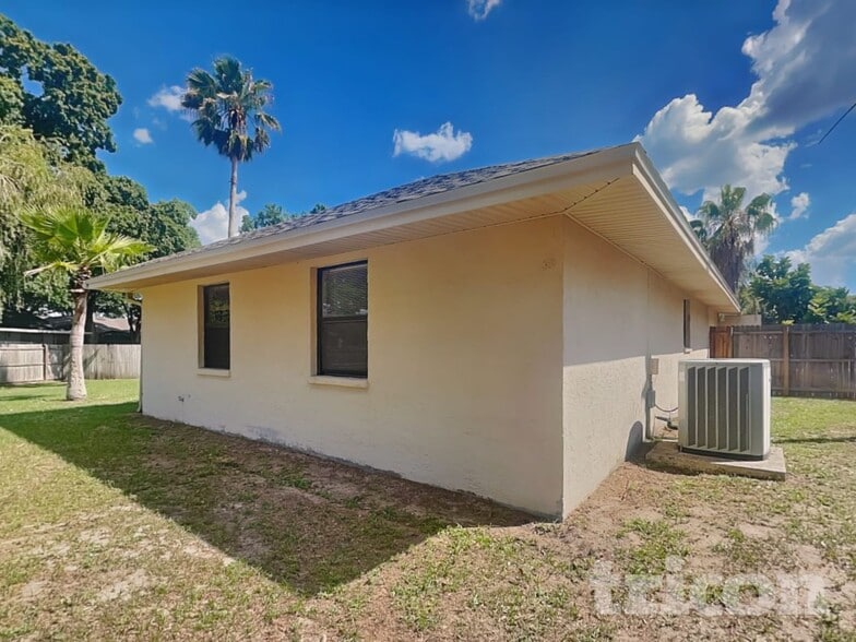 Building Photo - 352 N Fork Pl