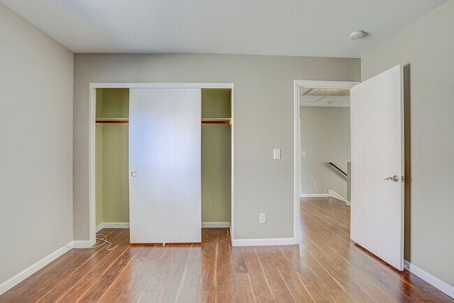 Building Photo - Status: Accepting Applications