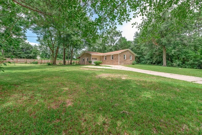 Building Photo - 302 Antler Dr