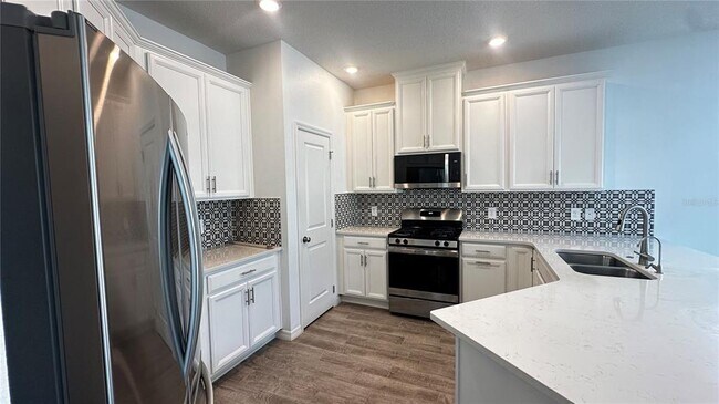 Building Photo - 1025 Pando Lp