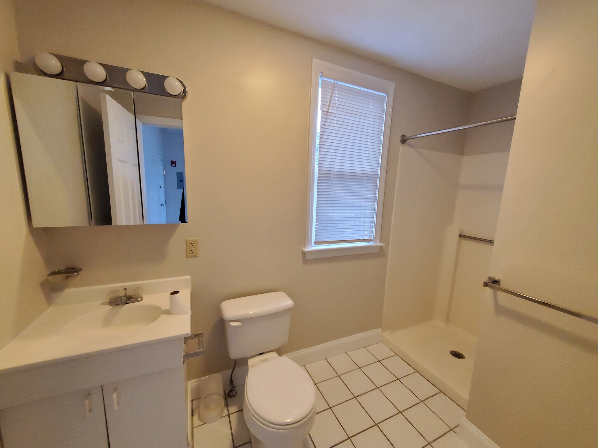 Building Photo - 362 Harvard St