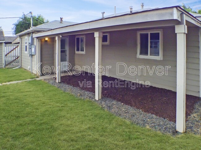 Building Photo - 13653 E 13th Ave