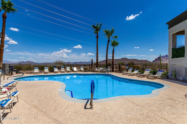 Building Photo - 10401 N Saguaro Blvd