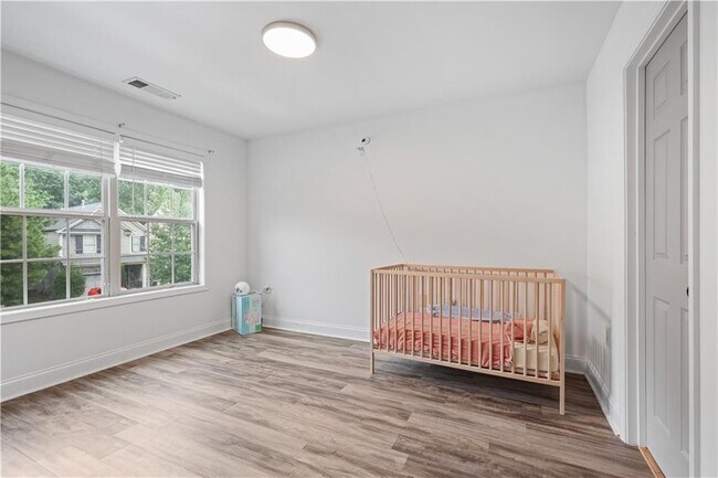 Building Photo - 4940 Parke Brook Dr