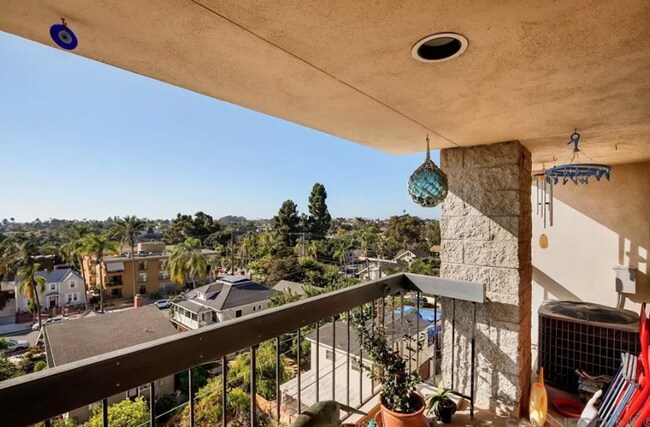 Building Photo - 2 Bed, 2 Bath Condo-Triana complex in Bank...