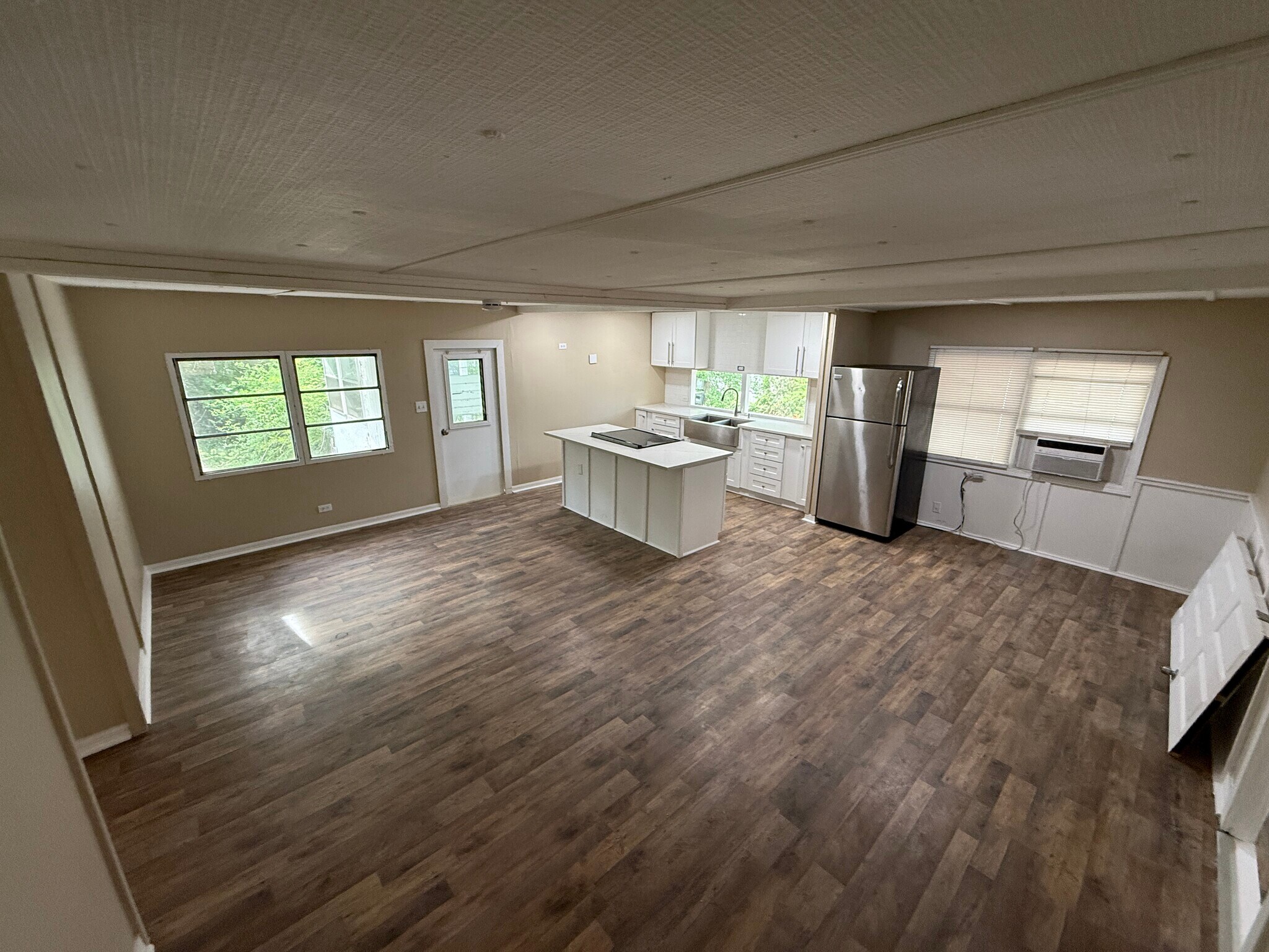 Building Photo - 7545 Necia Dr