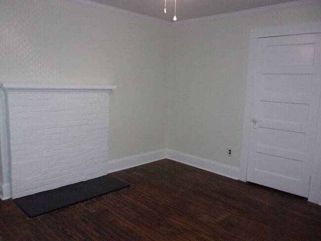 Building Photo - 202 Shurley St