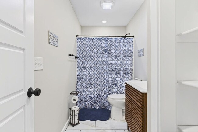 Building Photo - 518 Prospect St