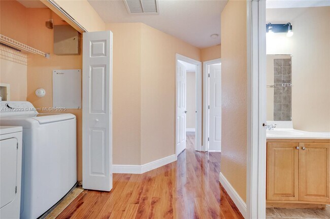 Building Photo - 5901 Manchester Way