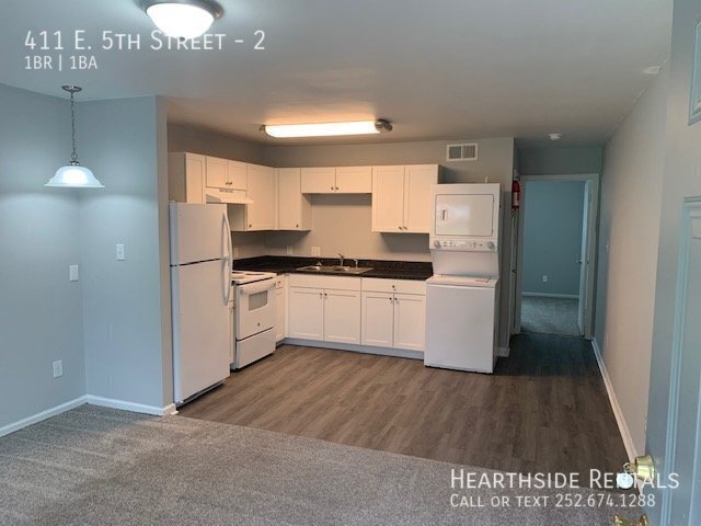 Building Photo - 411 E 5th St