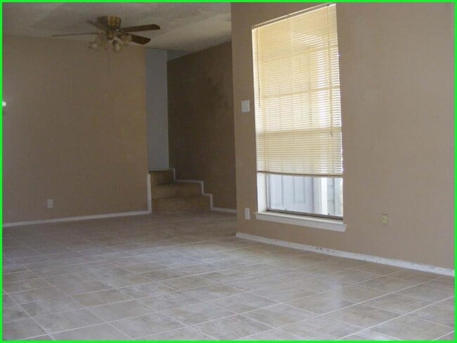 Building Photo - 9003 Sparkling Creek Dr