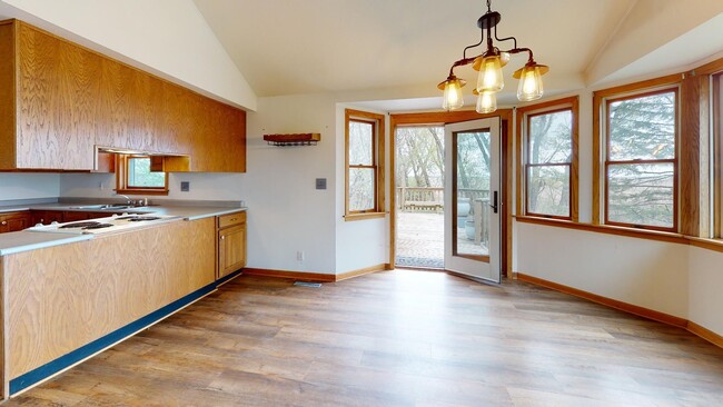Building Photo - Beautiful Acreage
