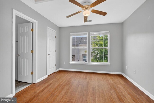 Building Photo - 13810 Fareham Ln