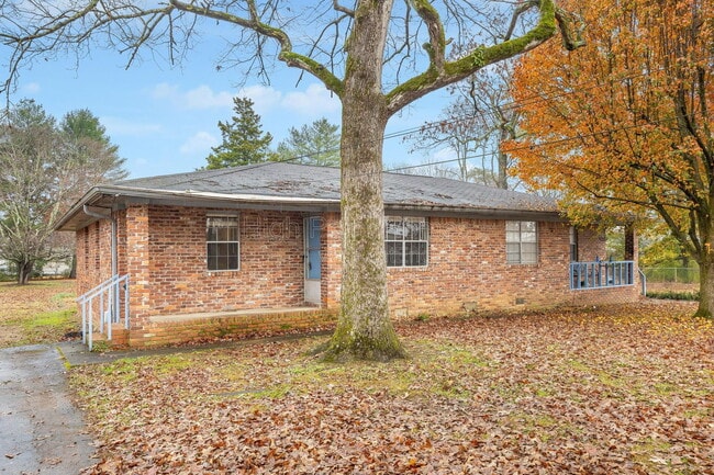 Building Photo - 125 Swafford Rd