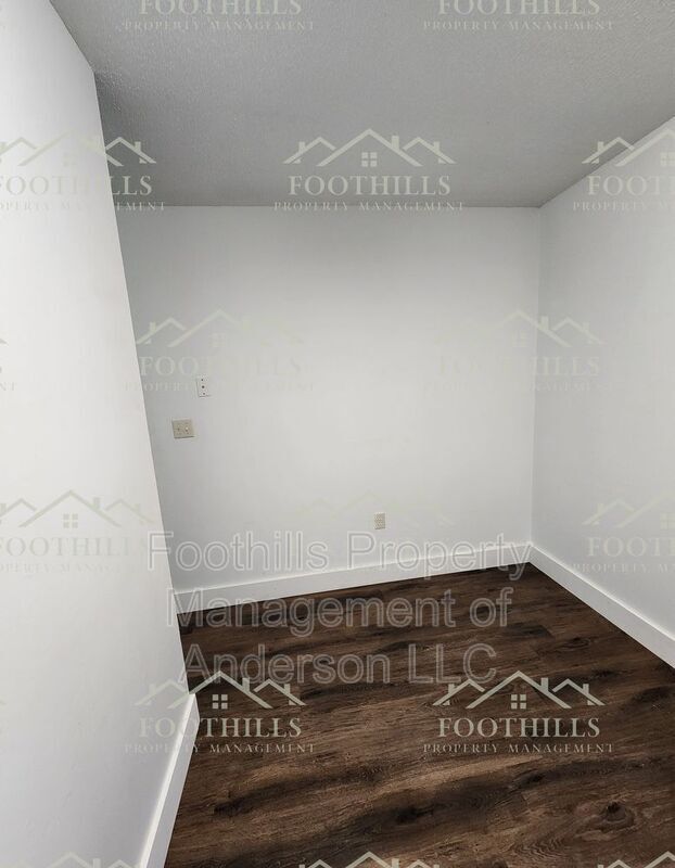 Building Photo - 3910 Seminole Ave