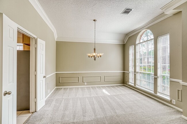 Building Photo - 4022 N Dawn Cypress Ct